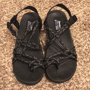 🌟STILL AVAILABLE🌟Skechers Outdoor Sandals